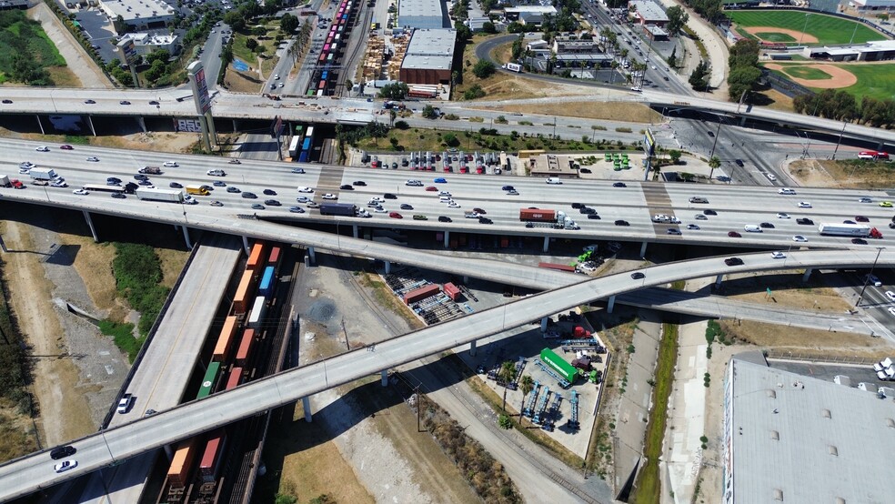 Compton, CA truck parking